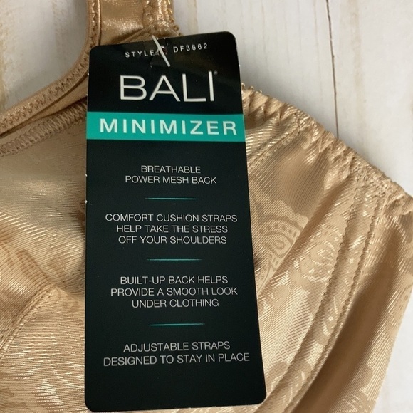 Bali NWT Minimizer Satin Tracings Comfort Strap Bra 34C Underwire Lingerie - Picture 5 of 16